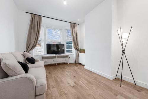 Trafford House | Blissful Breaks Near Old Trafford Stadium