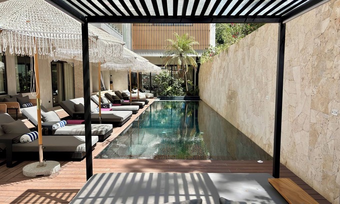 Carmen Hotel | Blooma Boutique Hotel