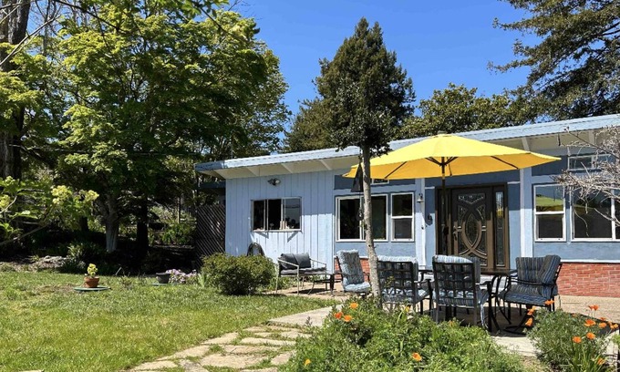 Inverness House | Blue Beauty Inverness, CA - Walk to Shell Beach