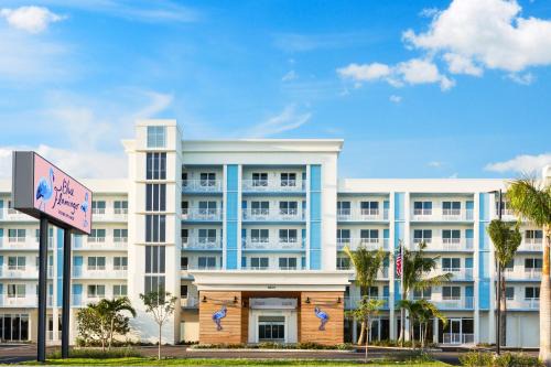 New Town Hotel | Blue Flamingo Resort Key West