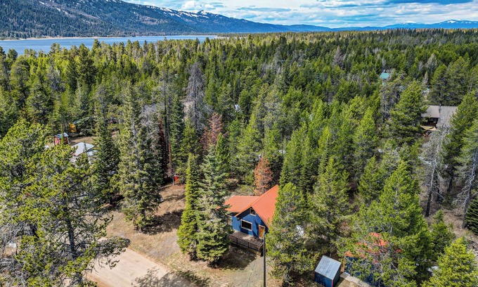 Tamarack Resort House | Blue Haven - Wooded, pet friendly home w/trailer parking, AC, and deck near lake