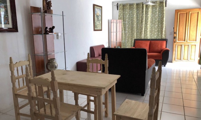 Chetumal House | Blue house - near to bus station - capacity: 4-6 persons