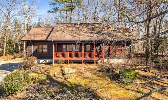 Cleveland Cabin | Blue Mountain Lodge- 5 Min to Table Rock!