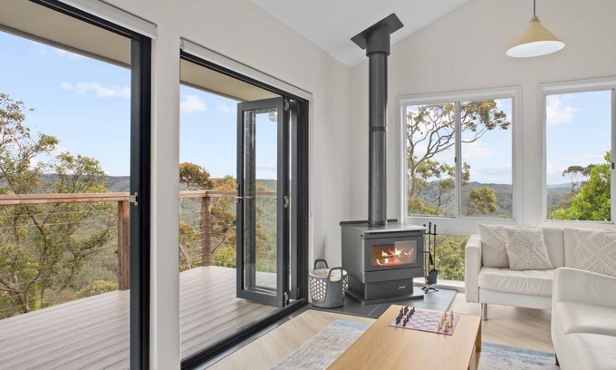 Wentworth Falls House | Blue Mountain Views in Wentworth Falls