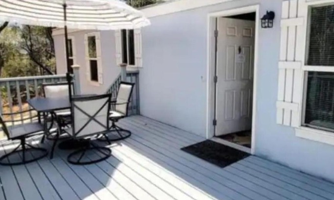 Mariposa House | Blue Mountainview