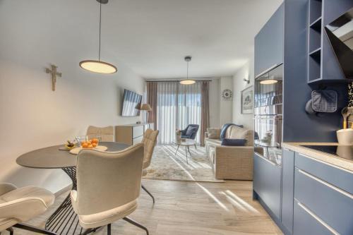 Diklo Apartment | Blue Premium Apartment - CROWONDER LUXURY RENT