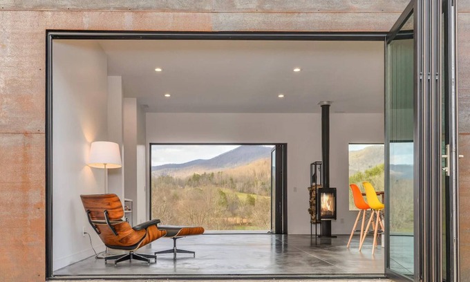 Asheville House | Blue Ridge Mtn Modern House w/Pool & Hot Tub