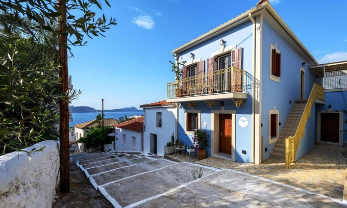 Pylos Apartment | Blue Sky House