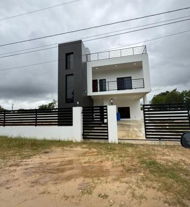 Hopkins House | Blue Sky Manor