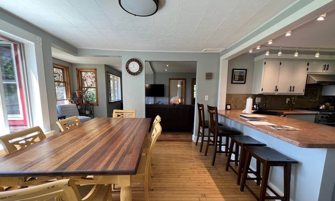 Bayfield Other | Blue Vista Farmhouse, Blue Vista Farmhouse | Private Home on 40 Acre Berry Farm