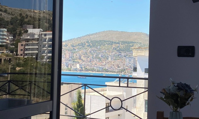 Sarande Hotel | BLUE WAVES