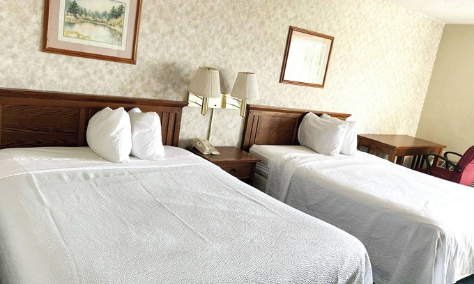 La Crosse Hotel | Blue Way Inn and Suites Lacrosse - 2 Queen Bed Non Smoking