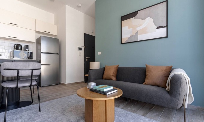 Florentin Apartment | Blueground | Florentine, City view, 2 Balconies (TLV-19)