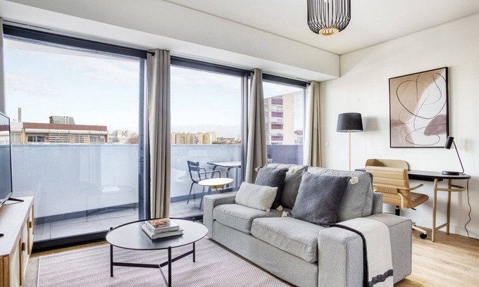 Olivais Apartment | Blueground | Olivais, fully furnished
