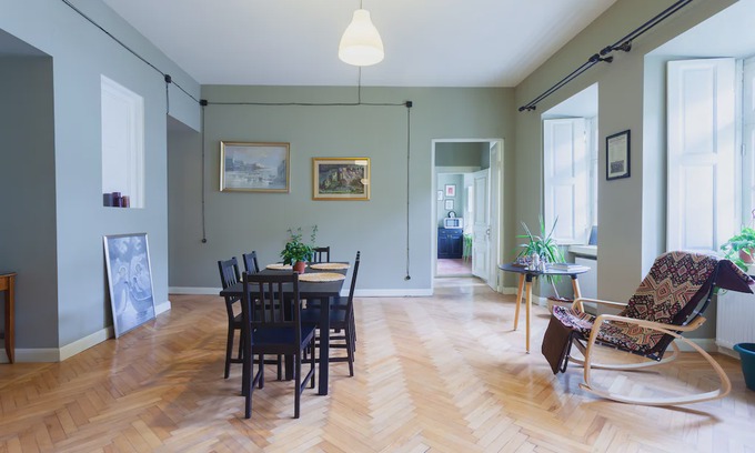 Tbilisi City Centre Apartment | Bohemian flat @ Old Town, stay @ real Tbilisi home