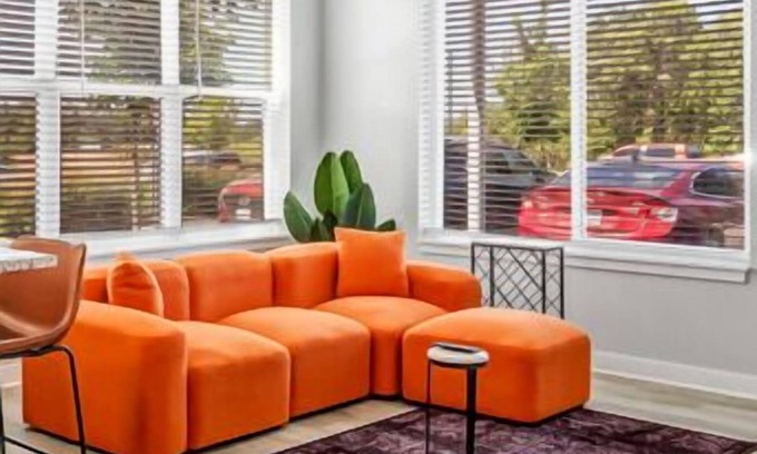 St. Peters Apartment | Bold 1164 I Parking I Pool I Gym I Parking