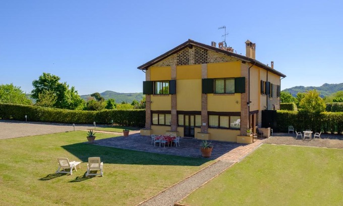 Sasso Marconi Bed & Breakfast | BolognaRoomscom - La Quercia