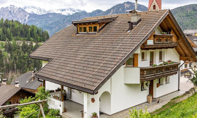 Mareo Apartment | 'Bolser Apartment Piz da Peres' with Mountain View, Garden & Wi-Fi