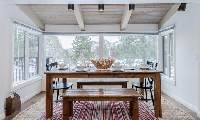 Mammoth Lakes Condo | Book Now for Fall! Relaxing Condo on Shuttle Route! Shared Hot Tub! Views!