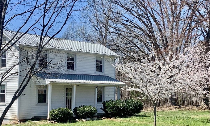 Lynchburg Cottage | Boonsboro Cottage