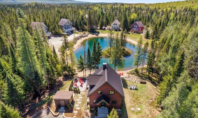 Shannon House | Bora Nature | Chalet En Pleine Nature avec Lac