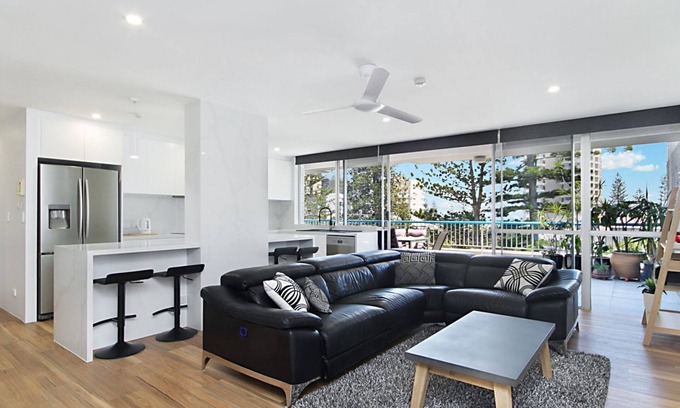 Tweed Heads Apartment | Border Terrace Unit 6 close to beaches, shopping and clubs in Coolangatta & Tweed Heads area