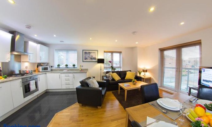 Borehamwood Apartment | Borehamwood - Spacious Apartment
