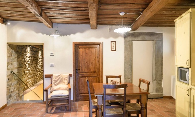 Raggiolo Apartment | Borgo dei Corsi - RIBUSTINO 1 Apartment