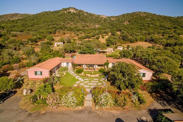 Loiri Porto San Paolo Hotel | Borgo di Campagna