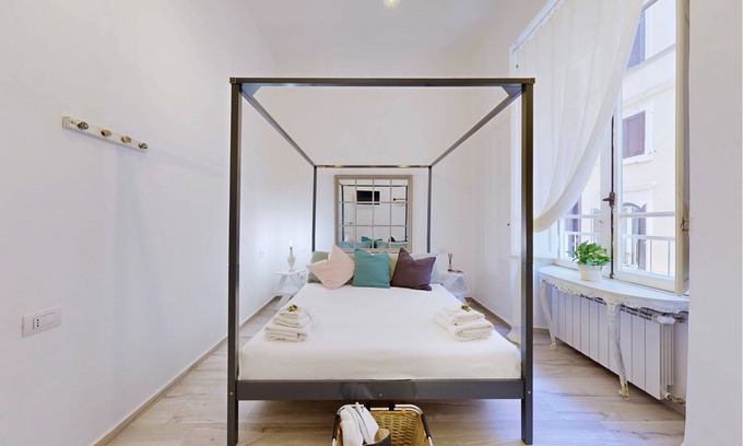 Rione XIV Borgo Apartment | Borgovi House