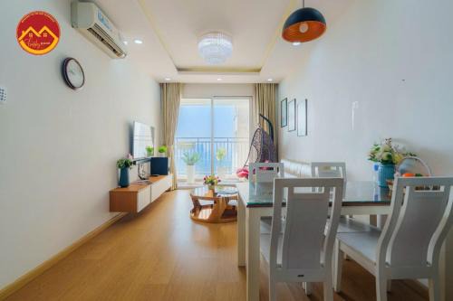 Tan Binh Apartment | Botanica - Near TSN Airport - 2Br 1WC - Luxury