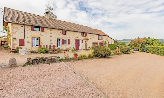 Verosvres House | Botey Volcano - VEROSVRES