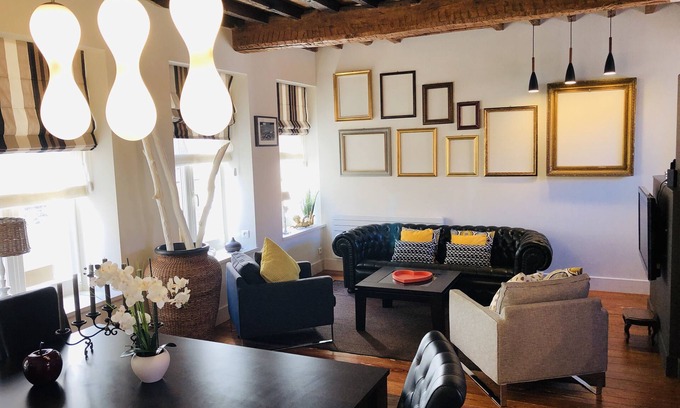 Ville Haute Cottage | Boulogne-sur-mer gite for 5 people. The heart of the old town.