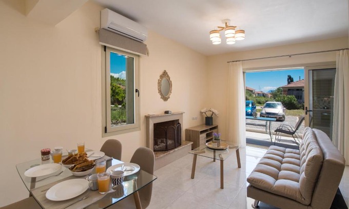 Yenion Apartment | Bounatsa Studios & Apartments