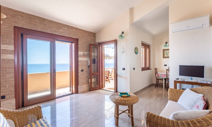 Funtana Meiga Apartment | Boutique Apartment VELA MEIGA - Breathtaking Sea View in Enchanting Sinis
