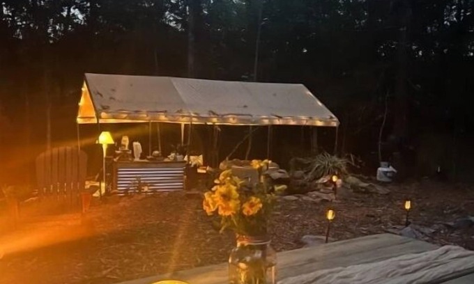 Unaka House | Boutique Camping Yurt National Forest w/Hot Tub