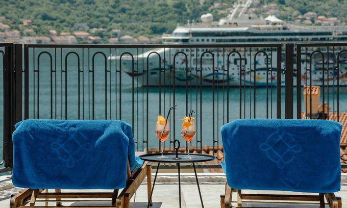 Dobrota Hotel | Boutique Hotel Casa del Mare - Vizura