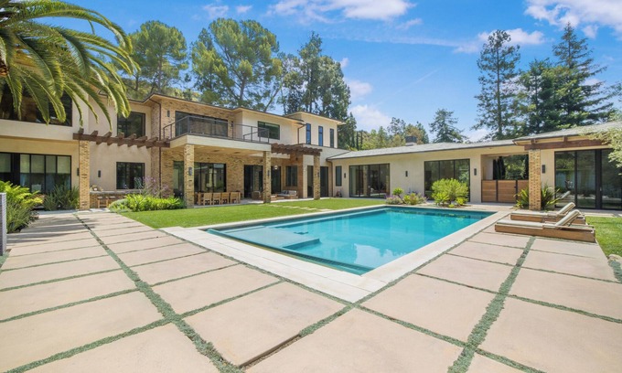 Beverly Hills House | Bowmont - Resort-Style Beverly Hills Escape w/Pool, Garden and Privacy