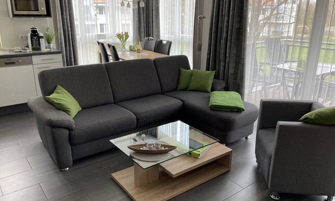 Grossenbrode Apartment | Box spring bed | W-LAN | Fireplace | Sauna | Whirlpool | Beach chair | Safe | balcony