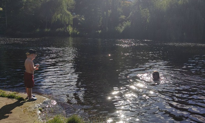 Knaresborough House | Brand new caravan with outdoor swimming & ramp to decking, no steps