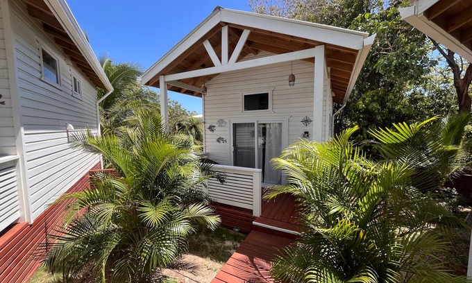 Orchid Beach Village House | Brand new cozy private bungalow in West Bay