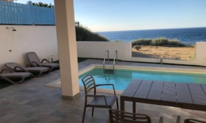 La Ciaccia Apartment | Brand new first floor apartment with frontal sea view, 20 m from the sea.