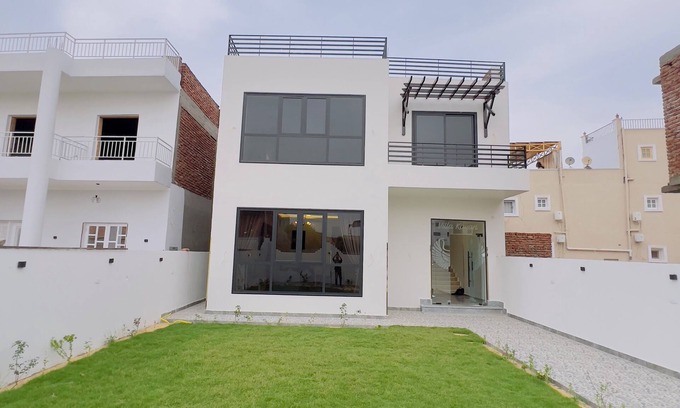 Luxor Villa | Brand New Modern 2BR Villa Flat – 1 Min to Nile, Peaceful & Central