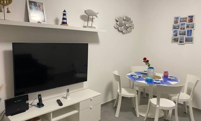 Chioggia Apartment | Brand new one-bedroom apartment in the historic center of Sottomarina, murazzi area.