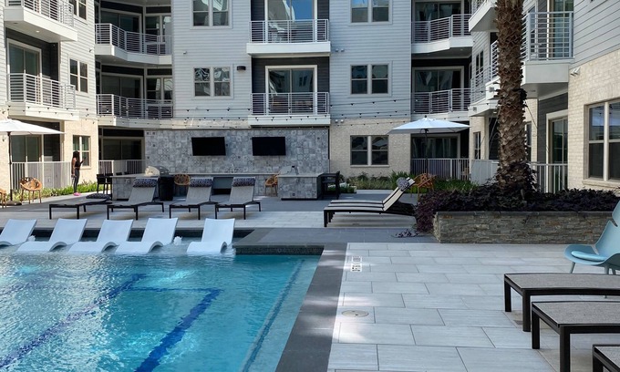 Greenway Plaza-Upper Kirby Apartment | BRAND NEW “PARIS” Theme Luxury apt in River Oaks