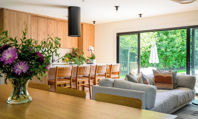 Montauk House | Brand New Renovated Modern Ditch Plains Oasis- One Block Walk to Beach