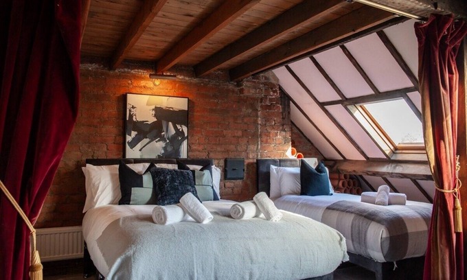 Derby House | Brandnew | Big 6-Bedroom House in Derby Sleeps 15