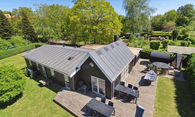 Lyngsbæk Strand House | "Branko" - 200m from the sea by Interhome