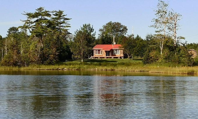 Cape Breton Island Cottage | Bras d'Or lake seclusion - Cottage on the coves