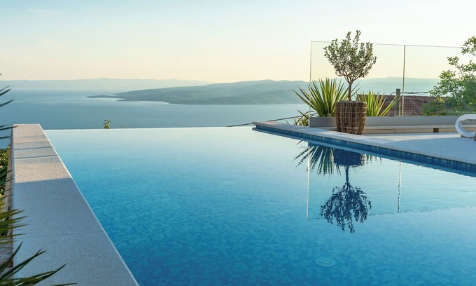 Bast Villa | Breathtaking luxury villa 400m2 Amazing View Infinity Pool Whirlpool Sauna